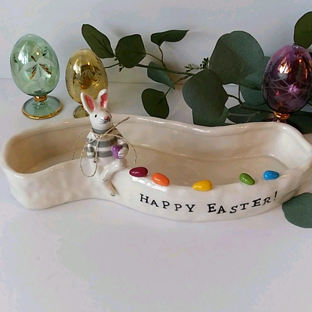 Blue sky clay works unique Easter bunny Nibbles  candy dish - Picture 8 of 11
